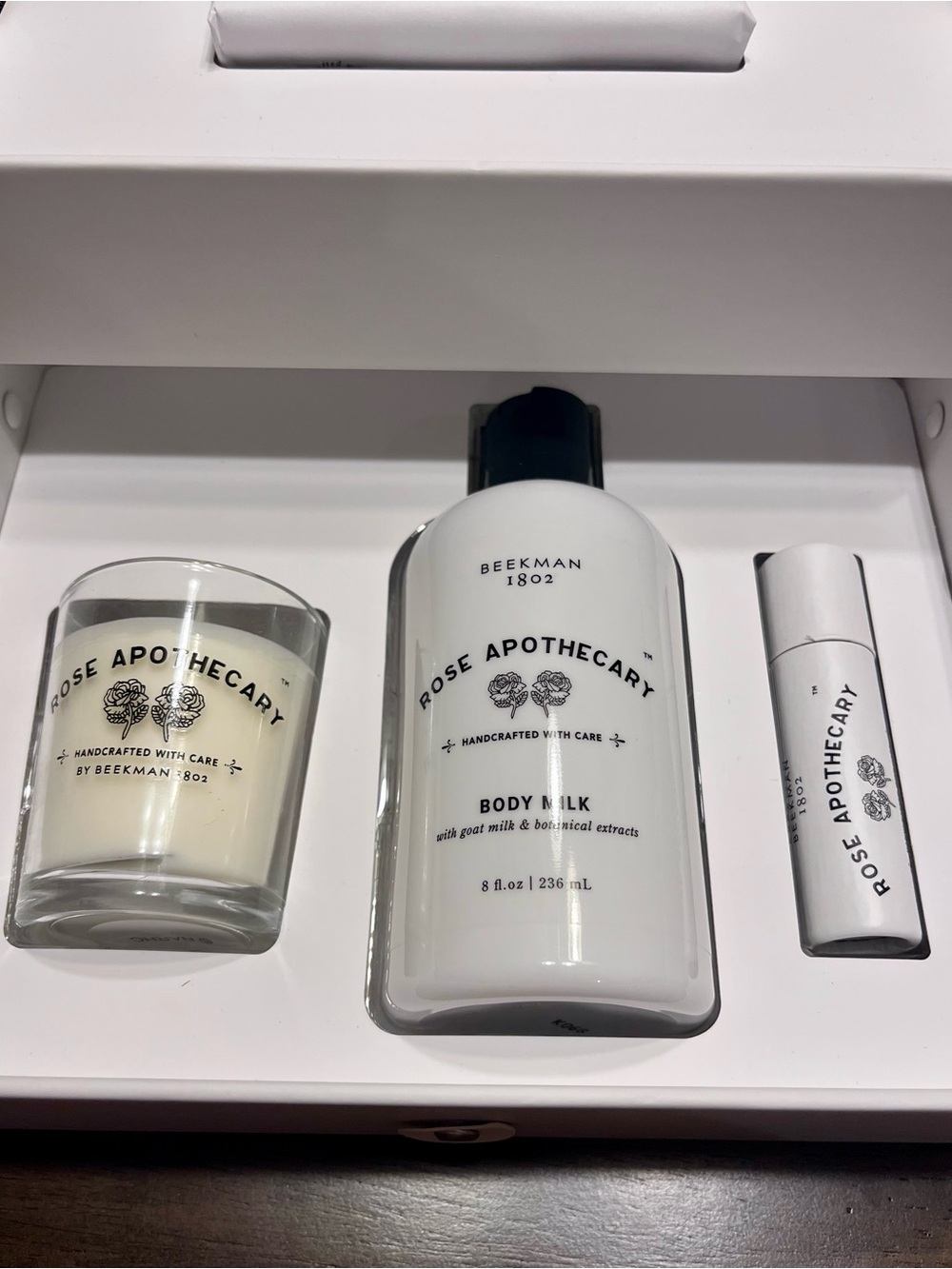 Beekman 1802 Rose Apothecary X Schitt’s Creek Limited Edition Set $135-$180 - Picture 5 of 9